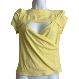 Guess Fairly Cutout Lemon Pie Top NWT
